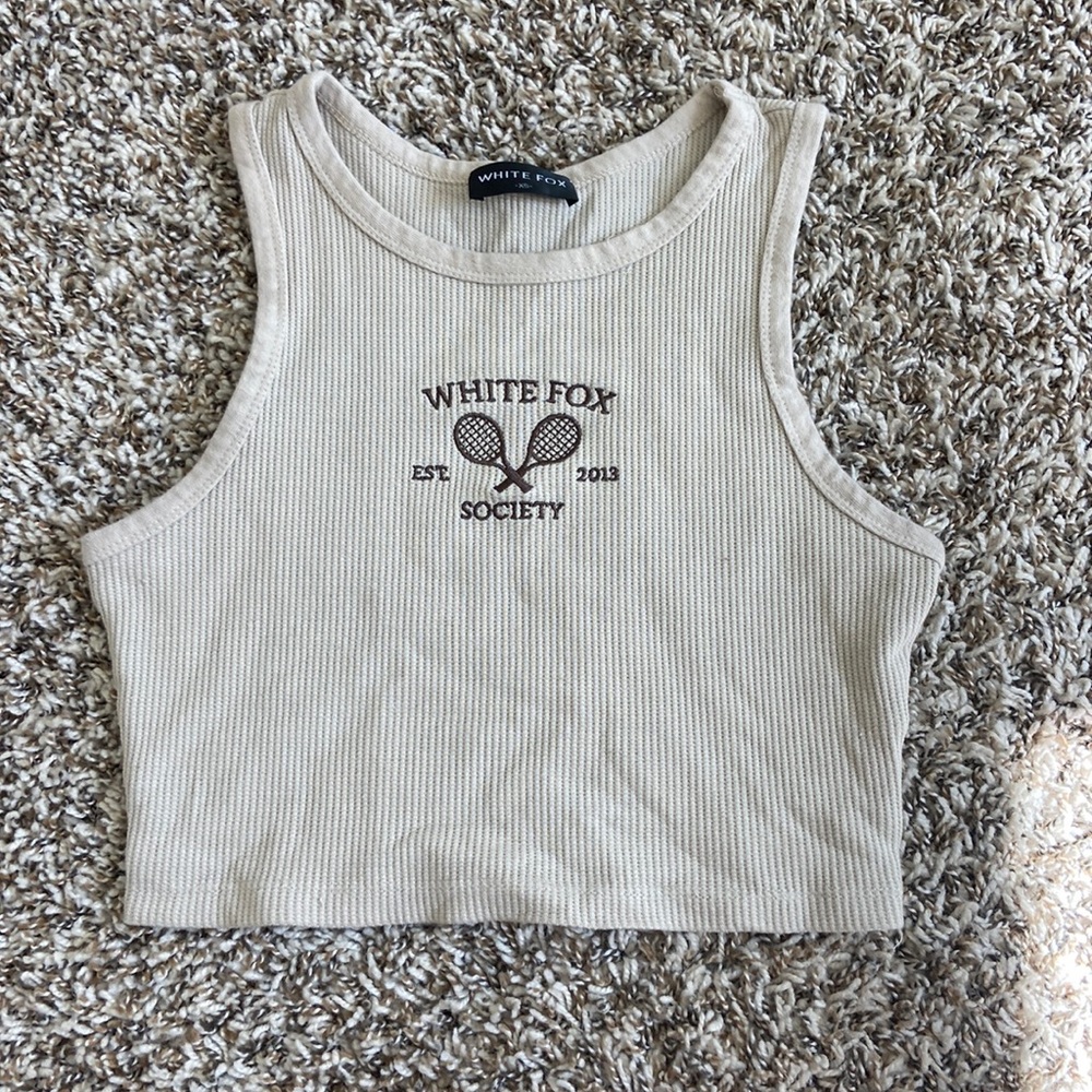 WHITE FOX • XS